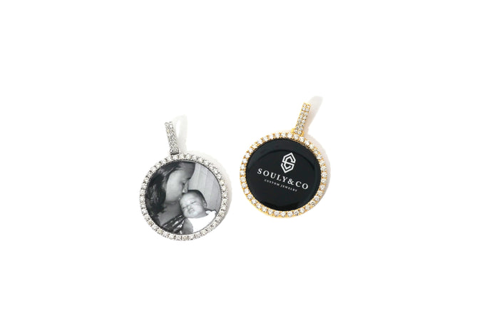 Souly&Co Frozen In Time Picture Pendant.